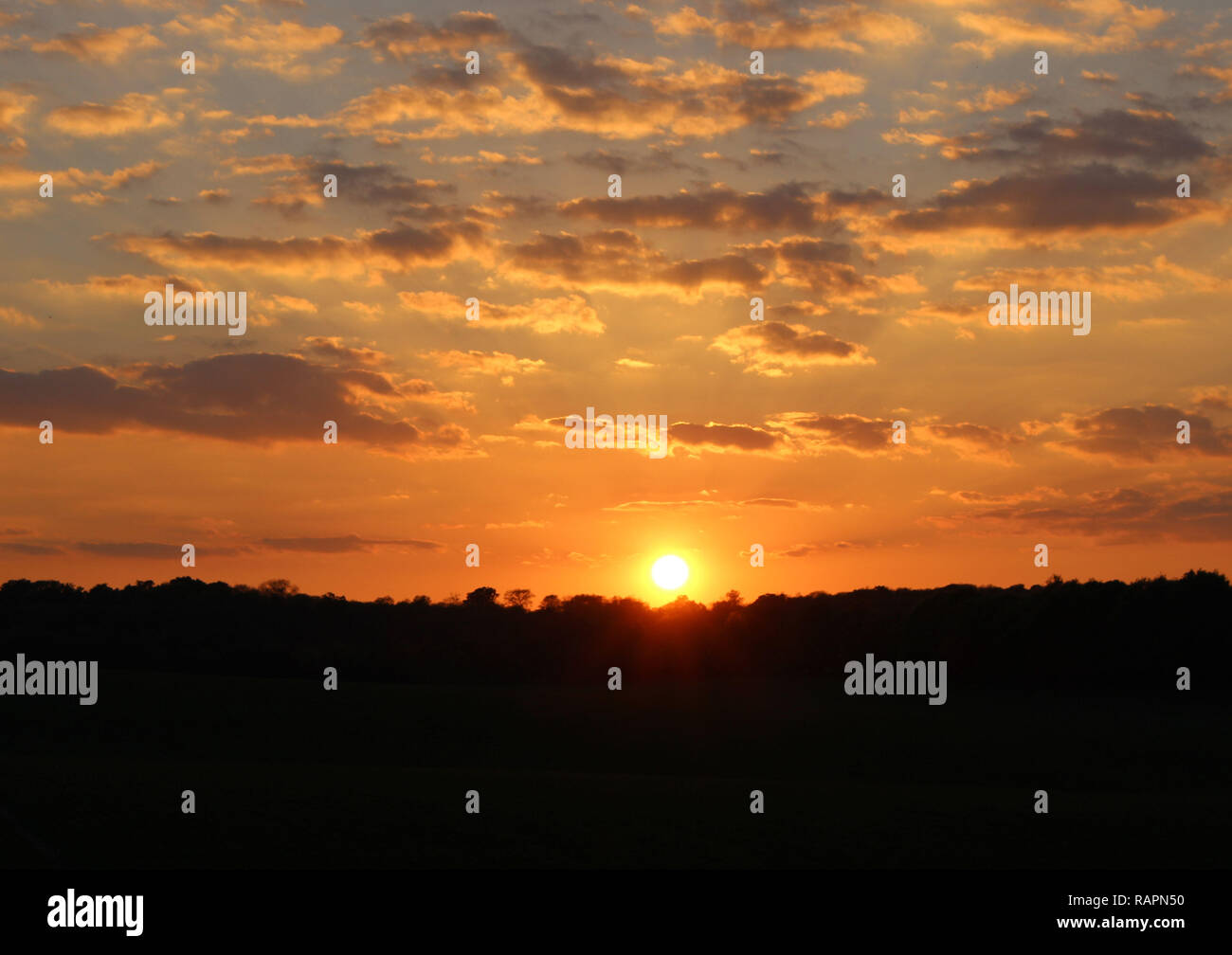 Cloud Sonnenuntergang Stockfoto