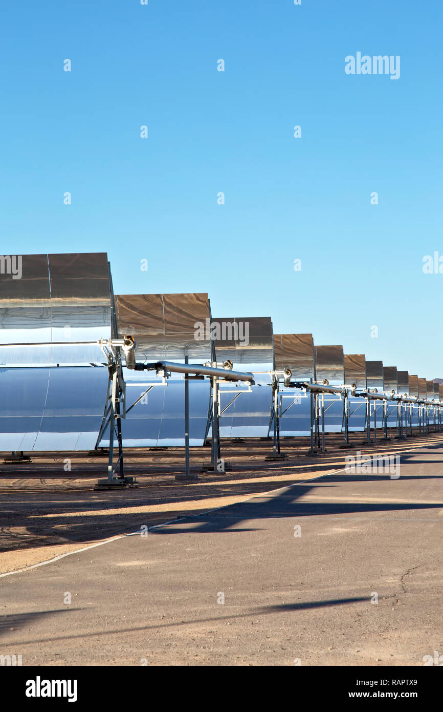 Solana Elektrizitätswerk, Parabolrinnen-anlage, Solarenergie, Arizona, Stockfoto