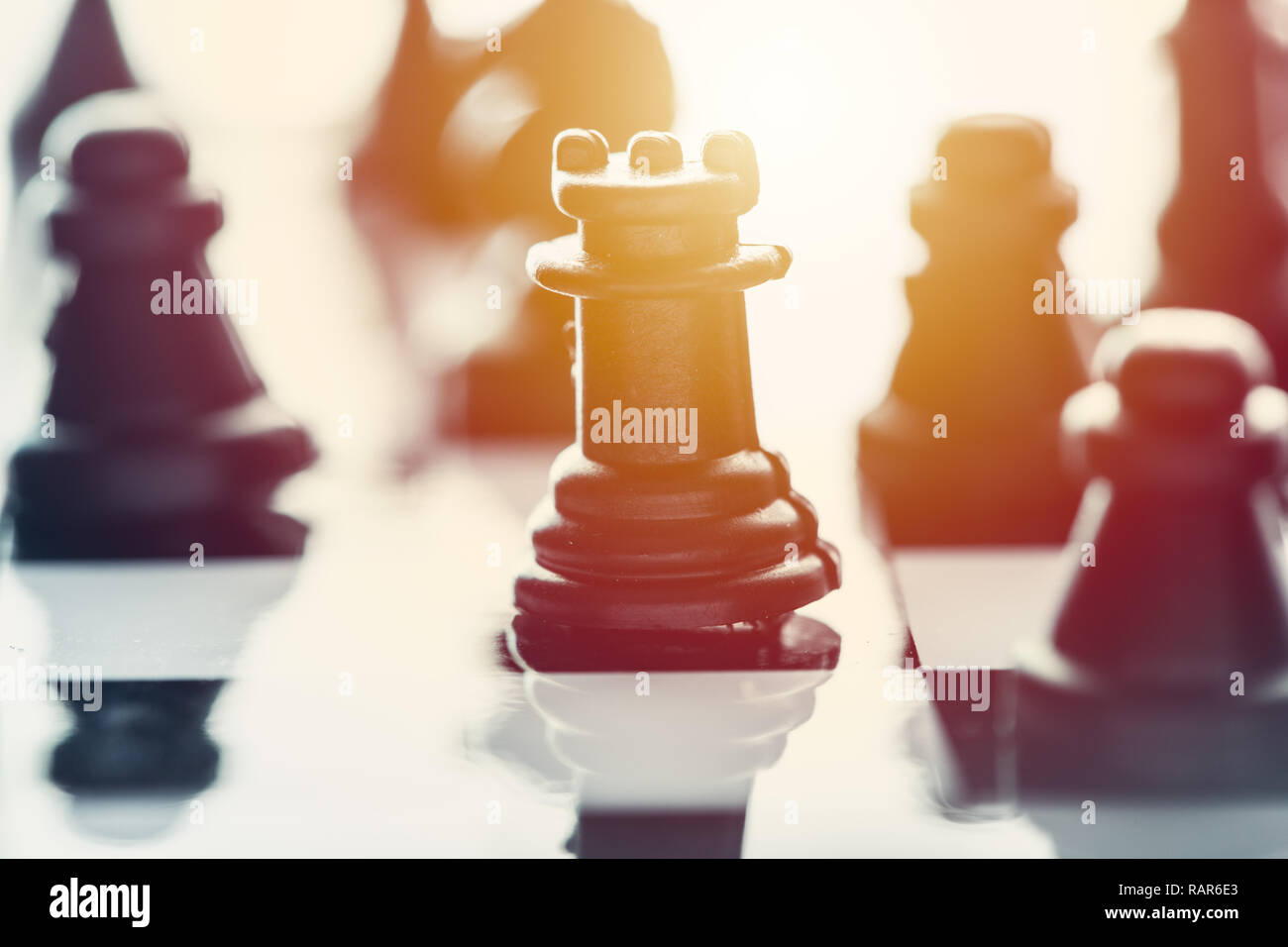 Schach Brettspiel wettbewerbsfähige Unternehmen Strategie spielen. Stockfoto
