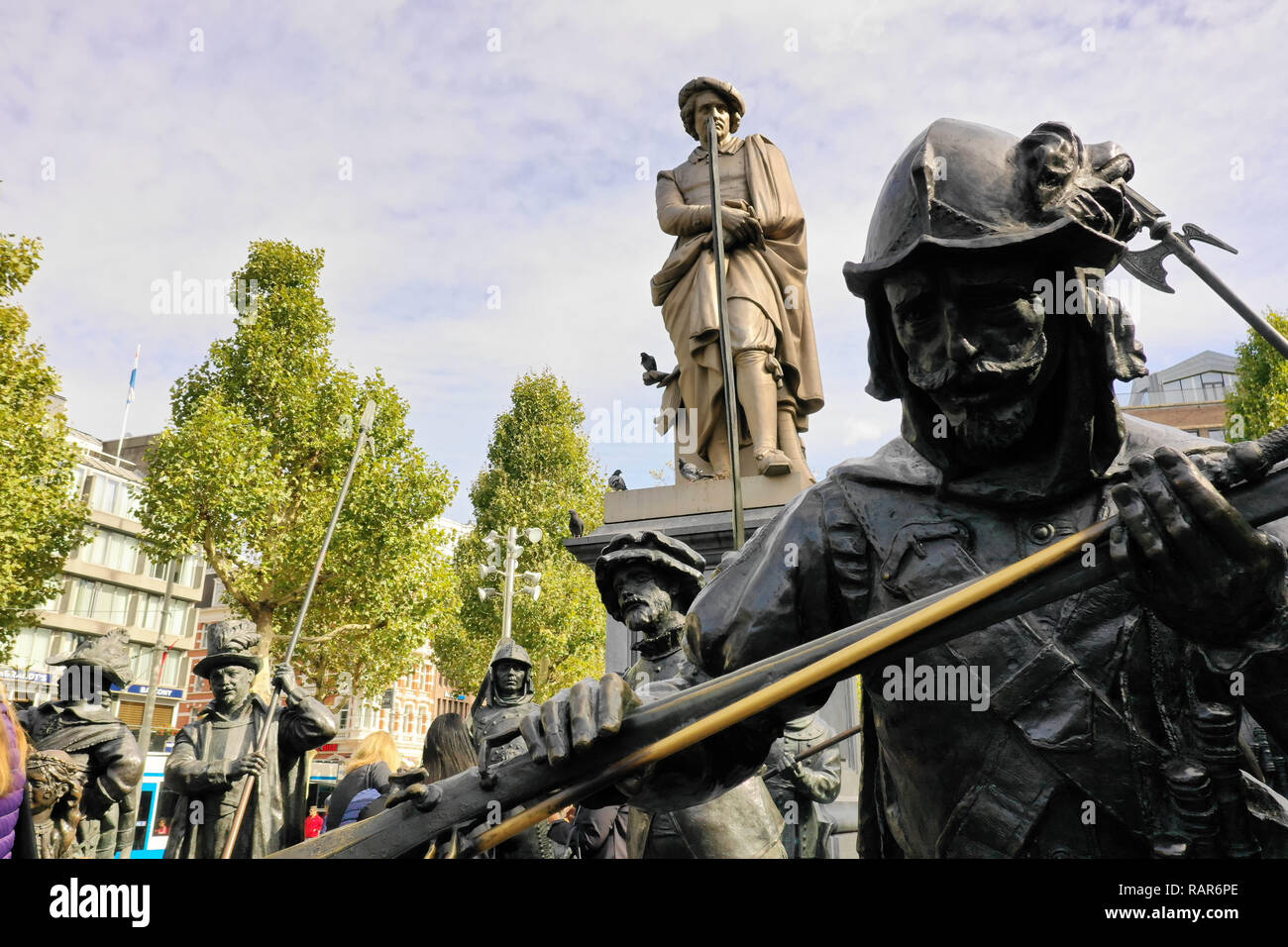 Das Rembrandt Denkmal auf dem Rembrandt Square in Amsterdam, Niederlande Stockfoto