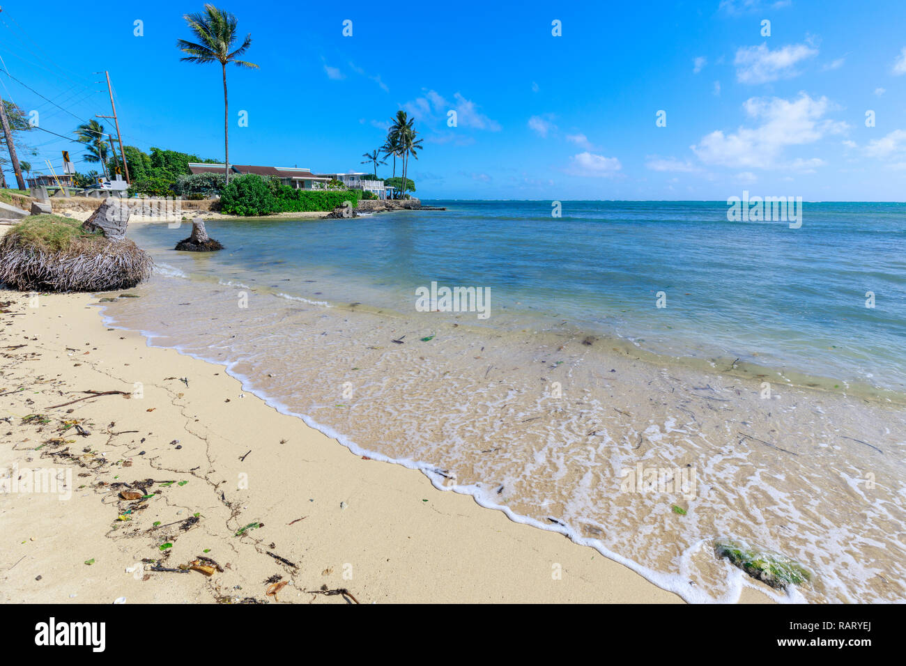 Kahaluu, Hawaii - Dec 24, 2018: Der Strand Blick auf Kualoa Regional Park, Oahu, Hawaii Stockfoto