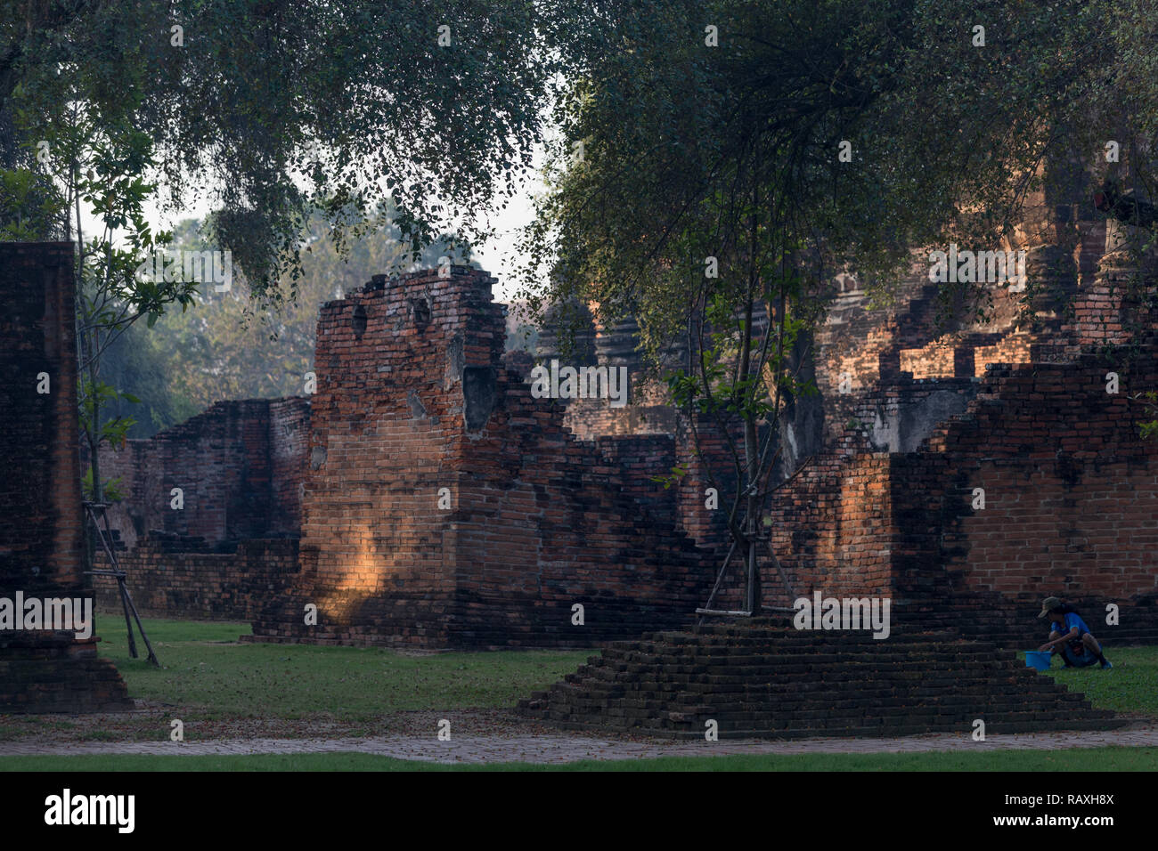 Gärtner hält auf dem Gelände des UNESCO-Website in Thailand. Stockfoto