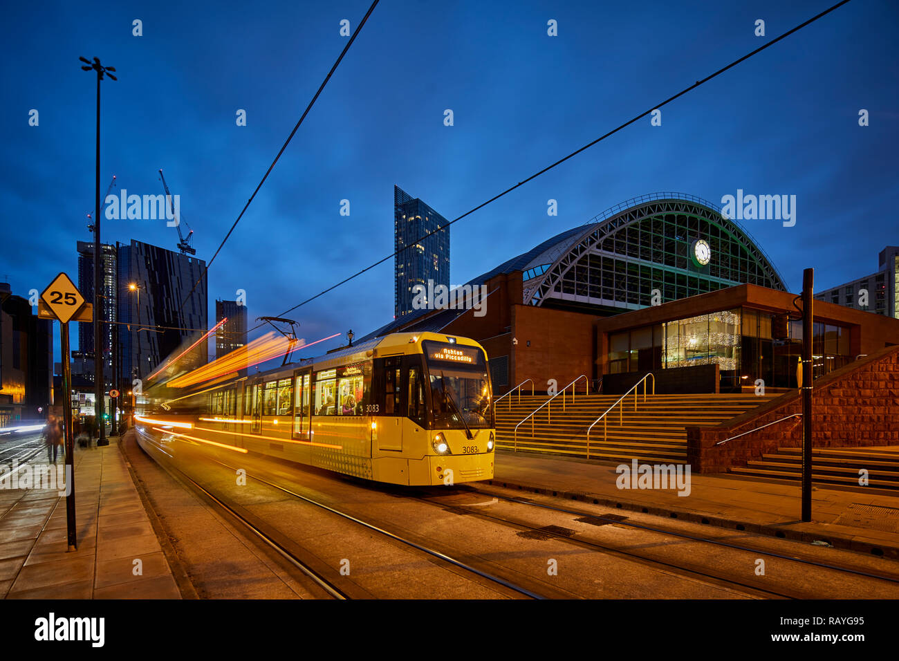 In der Nacht von Manchester Manchester Central Convention Complex, der ehemalige Hauptbahnhof und gmex Stockfoto