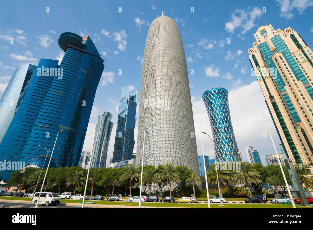 Tagsüber auf die Skyline von West Bay business district in Doha, Katar Stockfoto