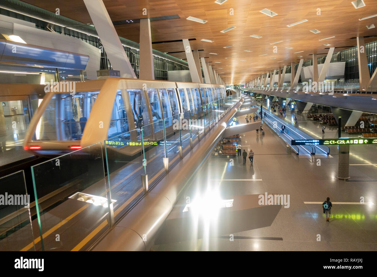 Innenraum der modernen Hamad International Airport Inn Doha, Katar Stockfoto