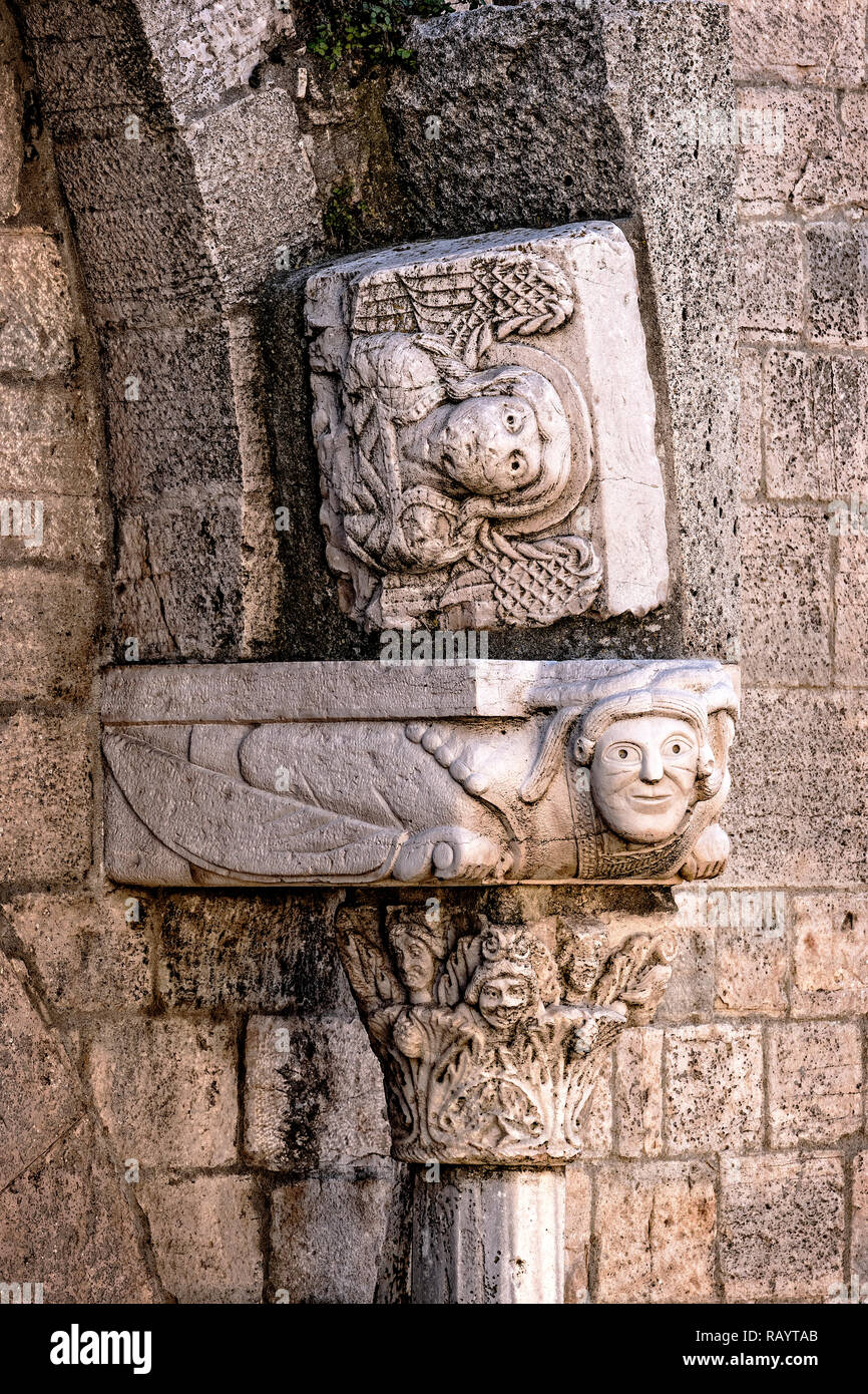 Italien Acerenza Basilicat Kathedrale portal Fassade Stockfoto