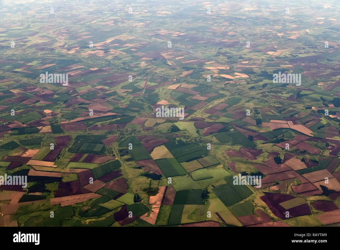 Ackerland aus großer Höhe in der Region Krasnodar in Russland Stockfoto