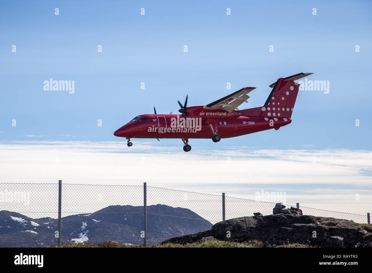 Kleines Flugzeug Landung am Flughafen Ilulissat, Grönland Stockfoto