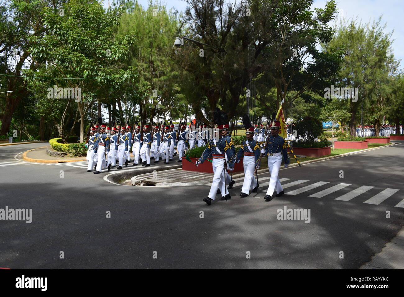 Kadetten der Philippinischen Militärakademie (PMA) Durchführen von marschierenden während der Feier der Länder Independence Day in Baguio City Philippinen Stockfoto