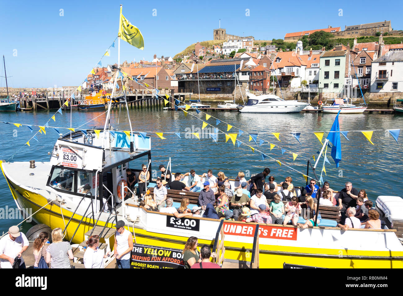 Das gelbe Boot Hafenrundfahrt, Whitby, North Yorkshire, England, Vereinigtes Königreich Stockfoto