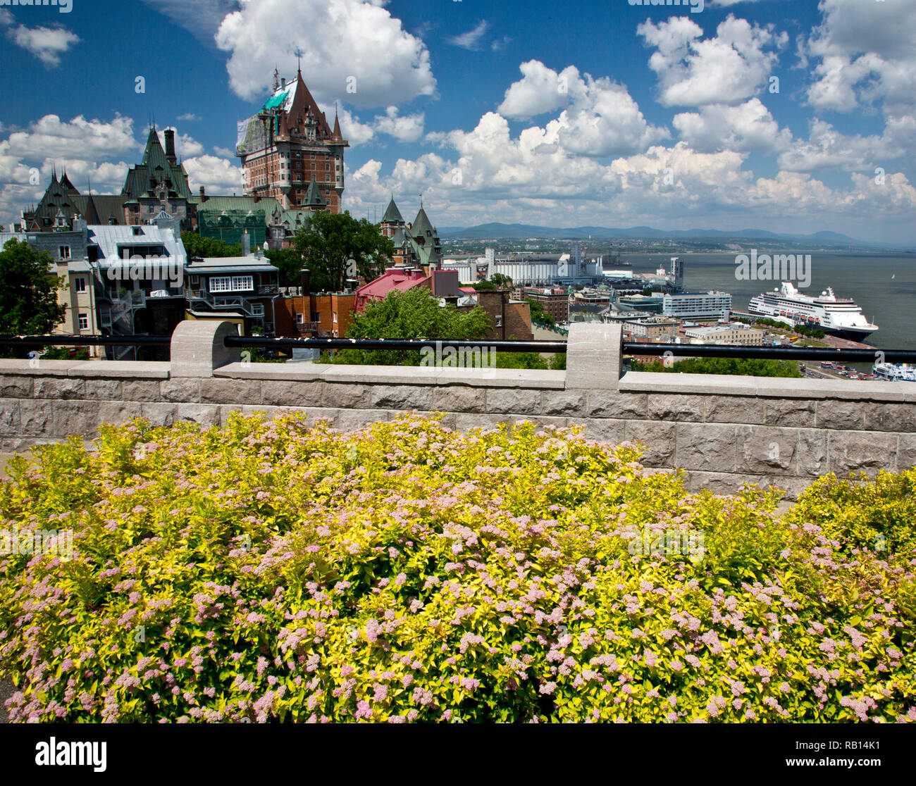 Blick auf das Chateau Frontenac in der Altstadt von Quebec in Kanada. Stockfoto