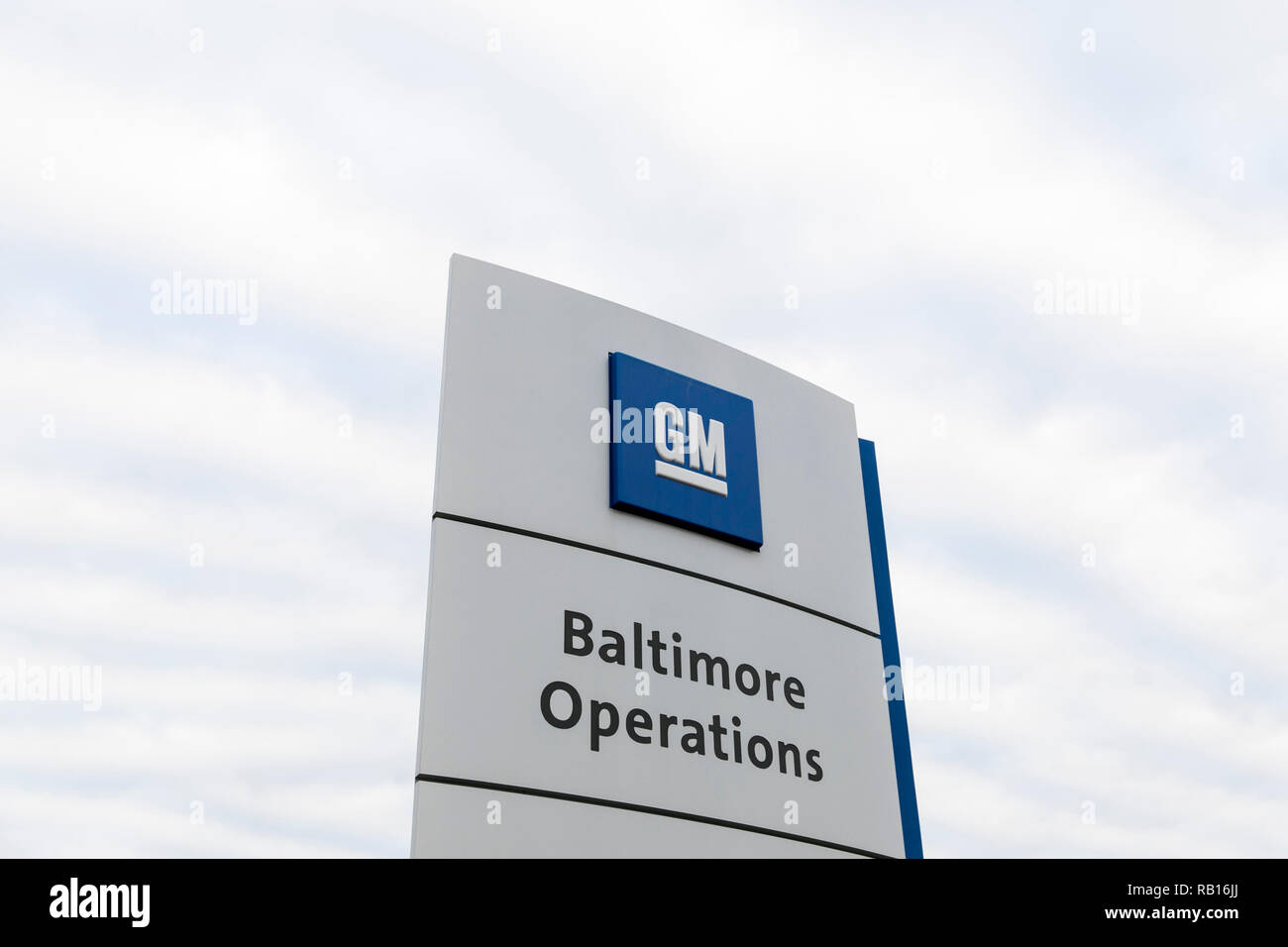 Ein logo Zeichen außerhalb des General Motors (GM) Baltimore Operationen Werk in White Marsh, Maryland, am 23. Dezember 2018. Stockfoto