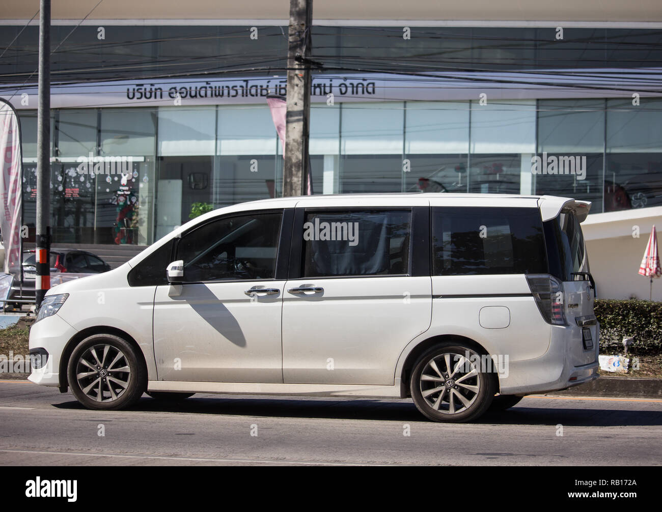 Chiangmai Thailand 27 Dezember 18 Private Honda Van Honda Stepwgn Spada Auf Der Strasse Nr 1001 8 Km Von Chiang Mai City Stockfotografie Alamy