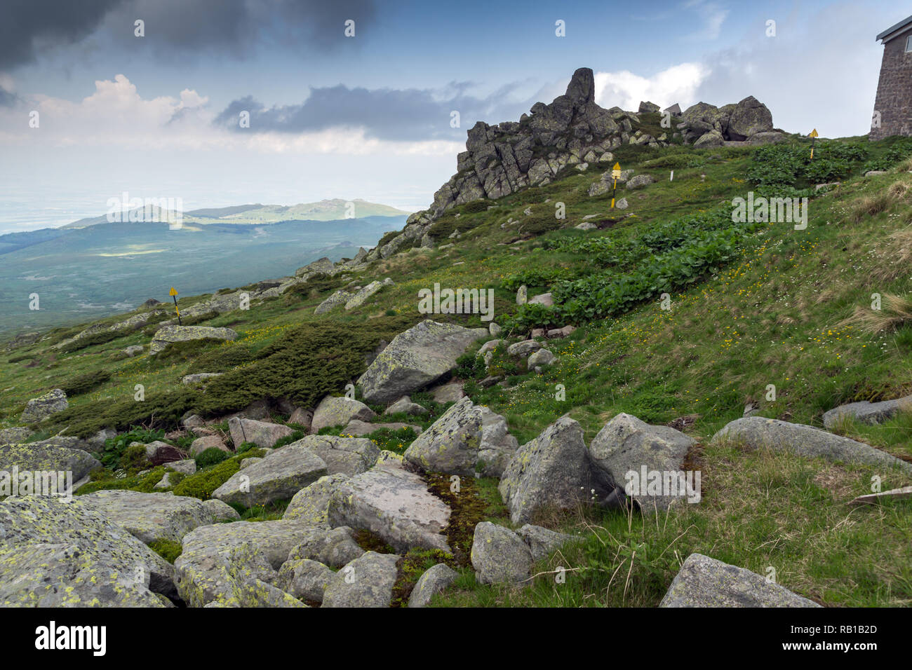 Landschaft des Vitosha Berges von Tscherni vrach Peak, Sofia City Region, Bulgarien Stockfoto