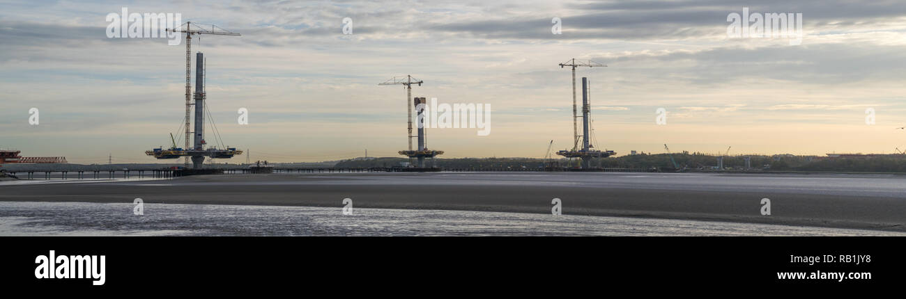 Bauabschnitt der 600 Millionen Pfund Mersey Gateway Bridge im Januar 2017 vor seiner Eröffnung im Oktober 2017. Eine Schrägseilbrücke Stockfoto