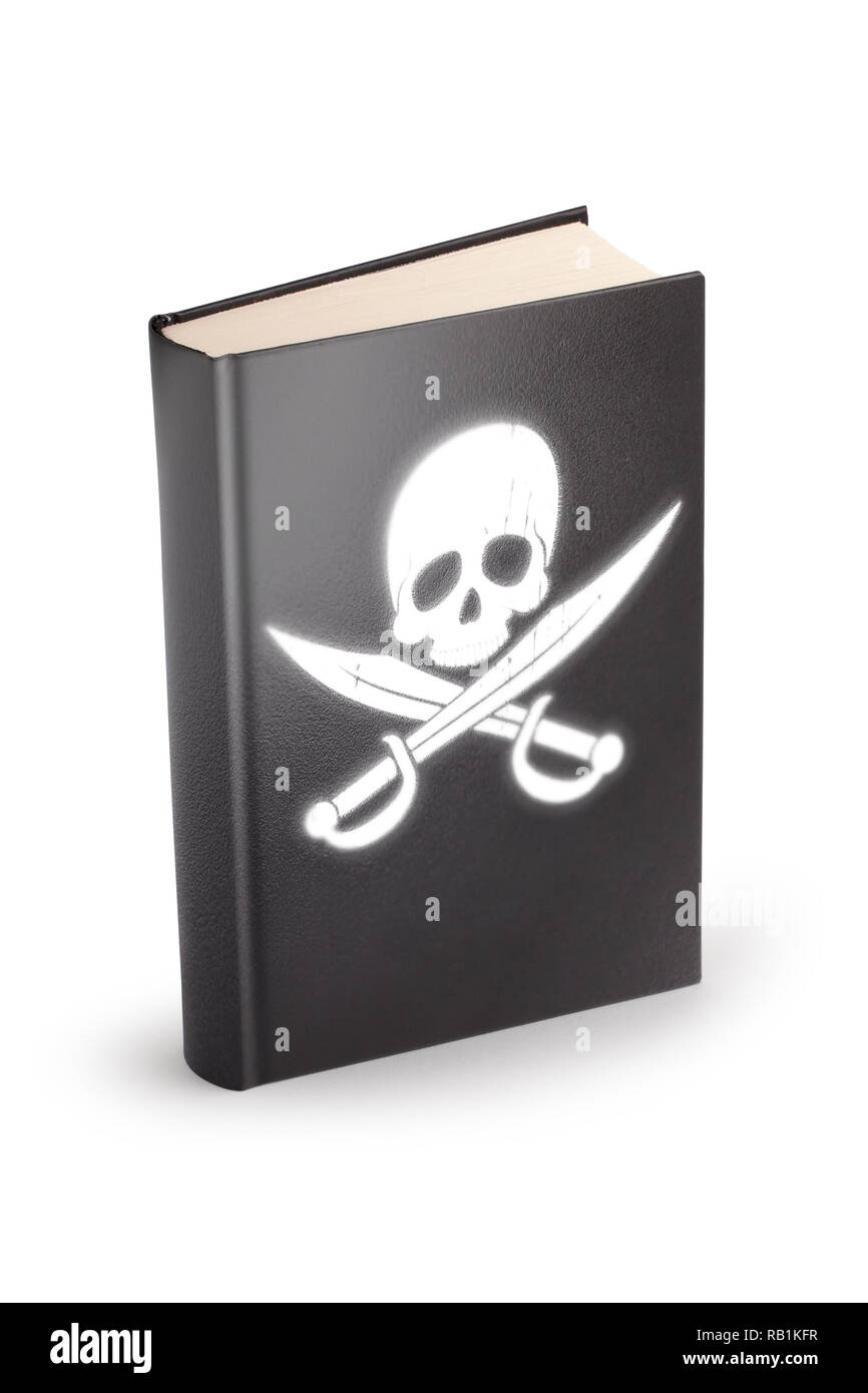 Buch - freistellungspfad Raubkopien. Domainrecht Konzept. Buchen Sie bedeckt mit Piraten Flagge auf einem weißen Hintergrund. Stockfoto