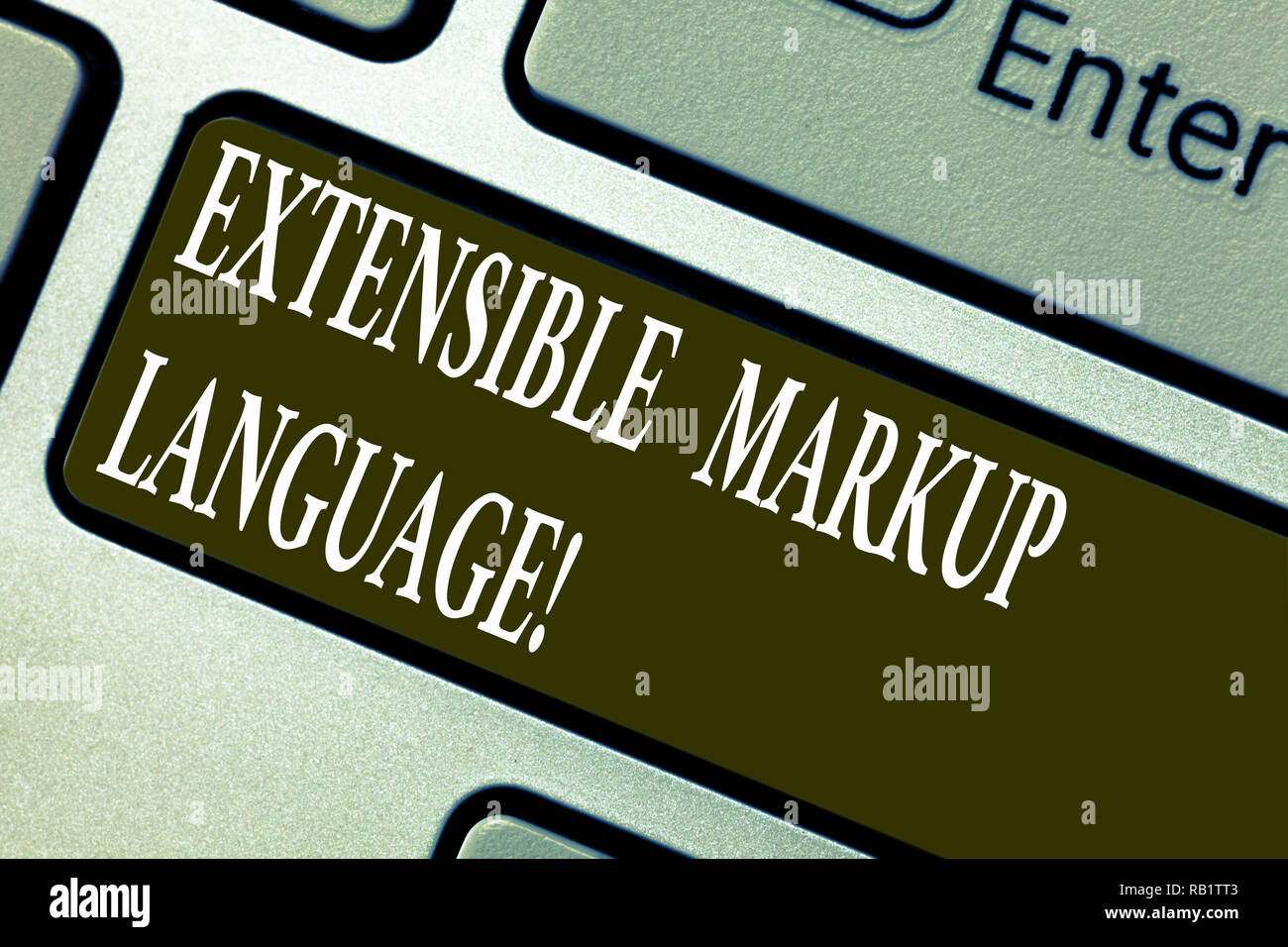 Handschrift Text schreiben Extensible Markup Language. Begriff Sinne Computersprache, die Variable verwenden, um festzulegen, element Taste der Tastatur Absicht zu erstellen Stockfoto