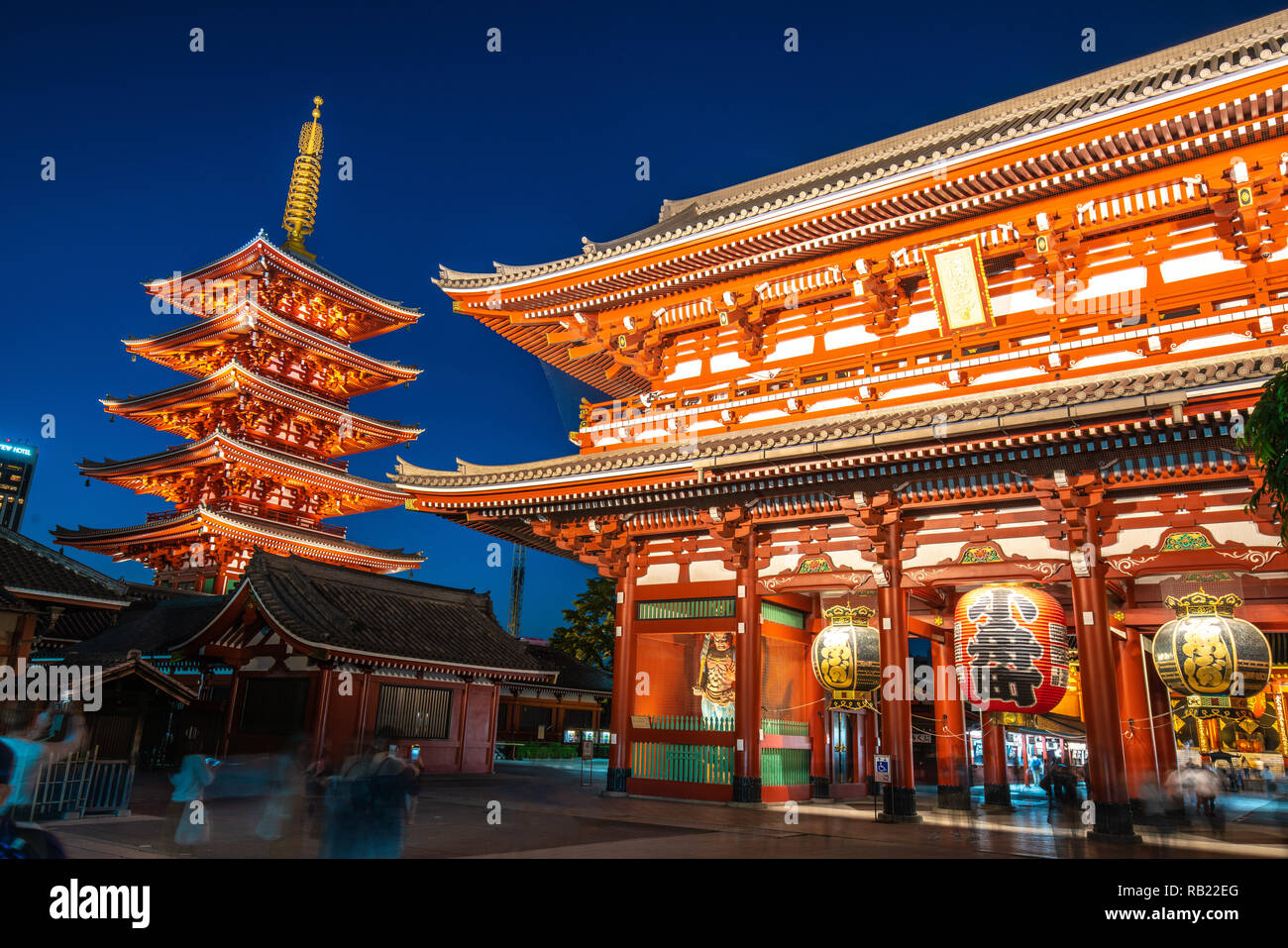 Nacht Sensoji-ji, Tempel in Asakusa, Tokyo, Japan. Stockfoto