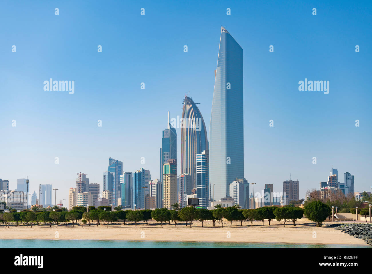 Skyline des modernen Bürotürmen in Innenstadt CBD von Kuwait City, Kuwait Stockfoto