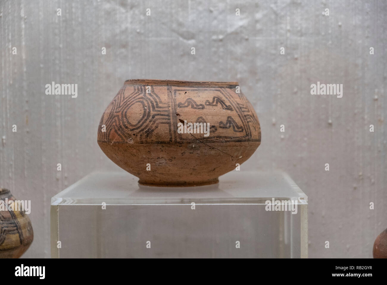 Frühe Harappan Keramik. Bichrome und Polychrome Beispiele. 3000-2800 BCE. Stockfoto