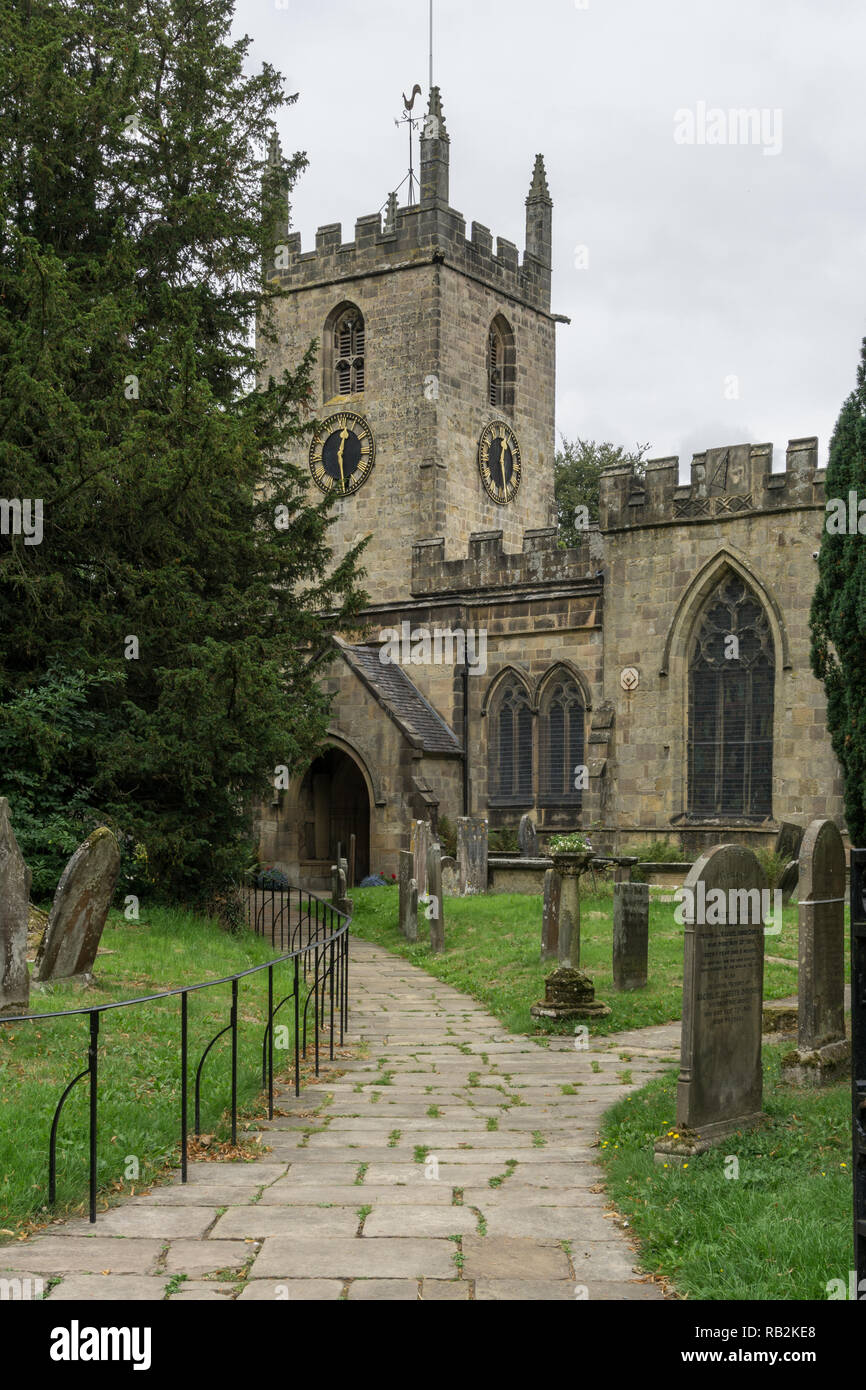 St Helens Kirche, Darley Dale, Derbyshire, UK; es stammt aus dem 12. Jahrhundert mit 19. Und 20. Jahrhunderts Restaurationen. Stockfoto