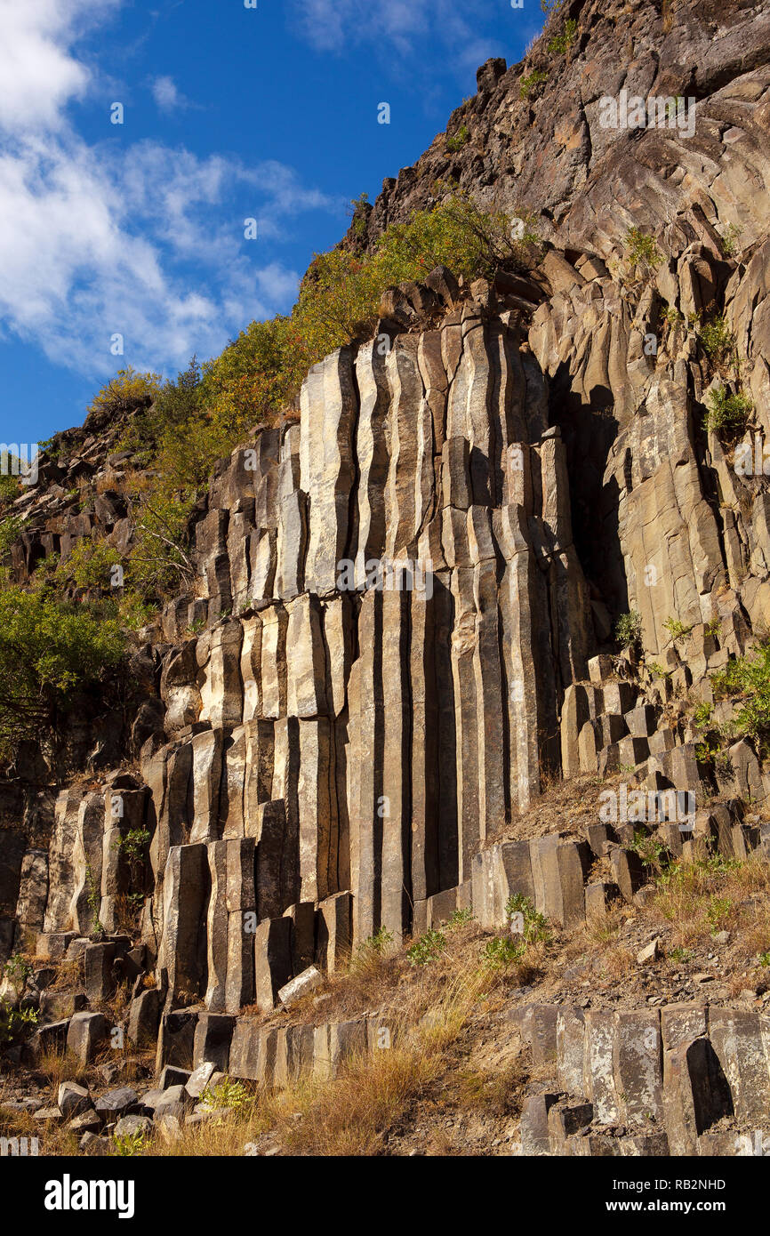 Basaltsäulen - natürliche vulkanische Felsformationen in Sinop Boyabat, Türkei Stockfoto