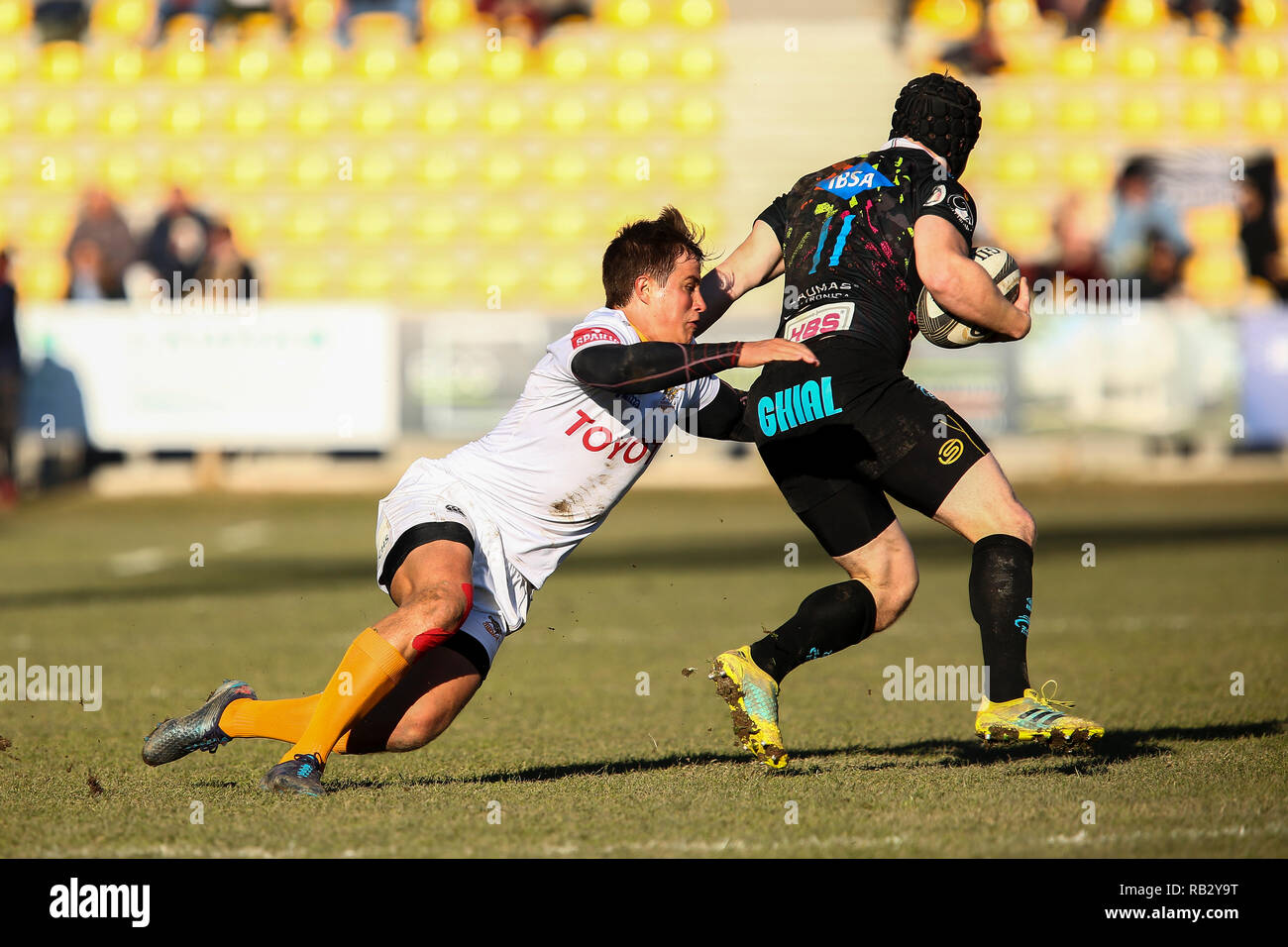 Parma, Italien. 6. Januar, 2019. Zebre Wing's Jamie Elliot versucht zu brechen ein Im Spiel gegen den Geparden angehen, GuinnessPro 14 © Massimiliano Carnabuci/Alamy leben Nachrichten Stockfoto