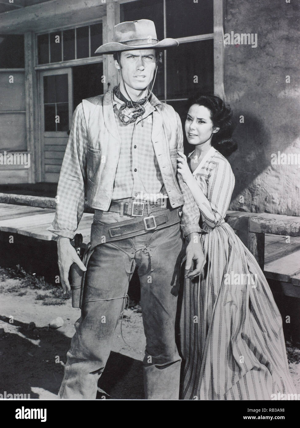 Original Film Titel: RAWHIDE-TV. Englischer Titel: RAWHIDE-TV. Jahr: 1959.  Stars: Clint Eastwood. Credit: M.G.M FERNSEHEN/CBS Television/Album  Stockfotografie - Alamy