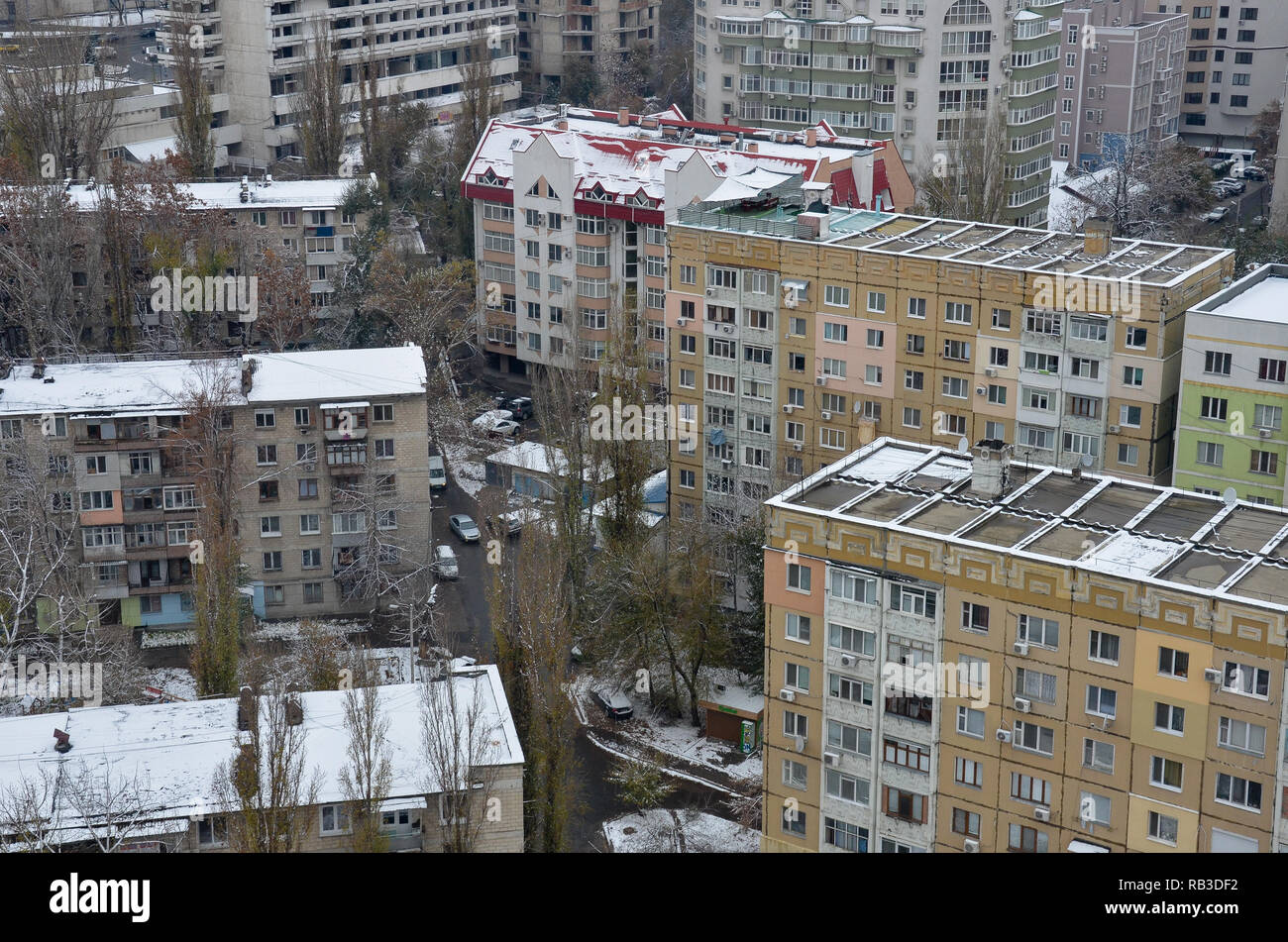 Anzeigen von Wohnhäusern der Hotel Cosmos, Chisinau (Chisinau), der Republik Moldau, November 2018 Stockfoto