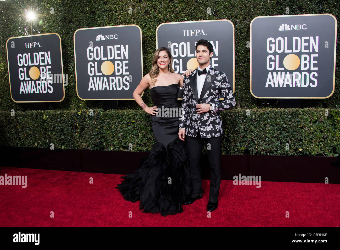 Golden Globe nominierte Darren Criss und Mia Swier nehmen an der 76. jährlichen Golden Globe Awards im Beverly Hilton in Beverly Hills, CA am Sonntag, 6. Januar 2019. Stockfoto Golden Globe nominierte Darren Criss und Mia Swier nehmen an der 76. jährlichen Golden Globe Awards im Beverly Hilton in Beverly Hills, CA am Sonntag, 6. Januar 2019. Stockfoto