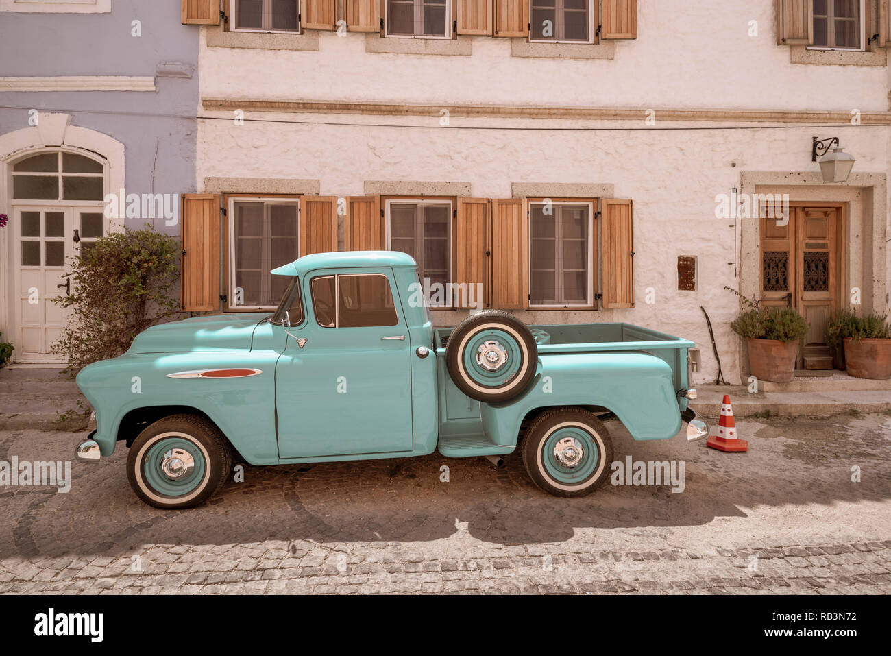 IZMIR, Türkei - Juli 7-11: Vintage Chevrolet Pickup street Stockfoto
