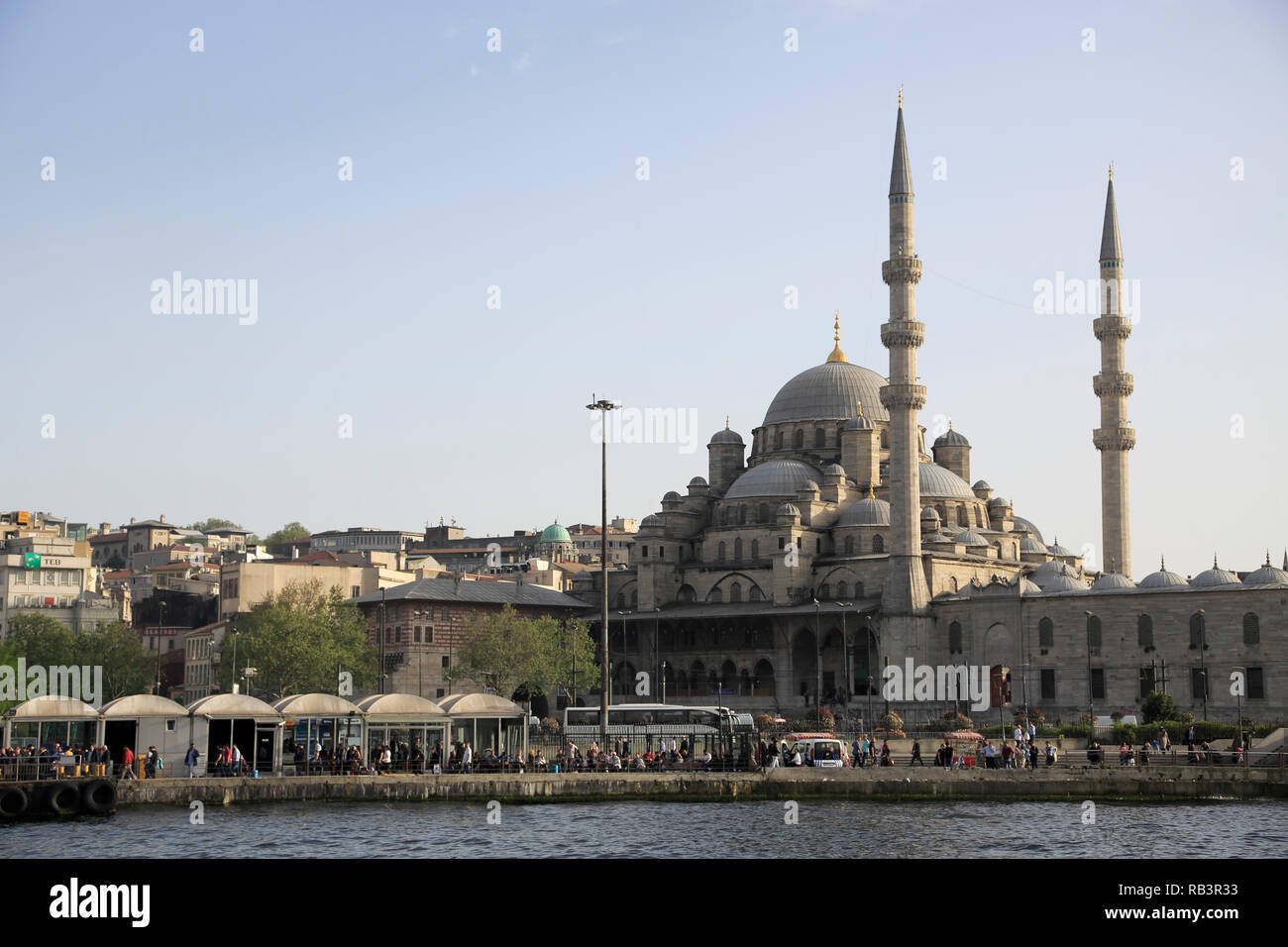 Neue Moschee (Yeni Cami), Eminonu, das Goldene Horn, den Bosporus, Istanbul, Türkei, Europa Stockfoto