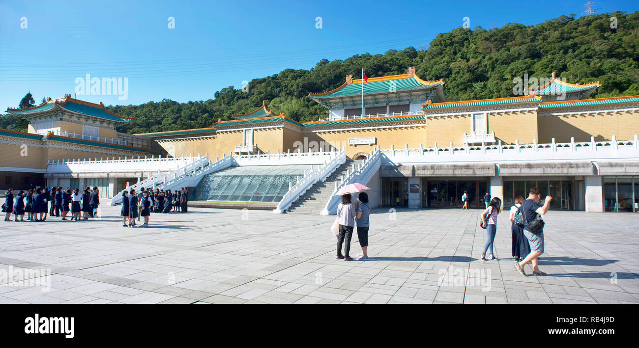Taipei, Taiwan - Dez. 2, 2018 - Die National Palace Museum in Taiwan ist einer der größten chinesischen Kaiserlichen Artefakte und Kunstwerke der Welt. Stockfoto