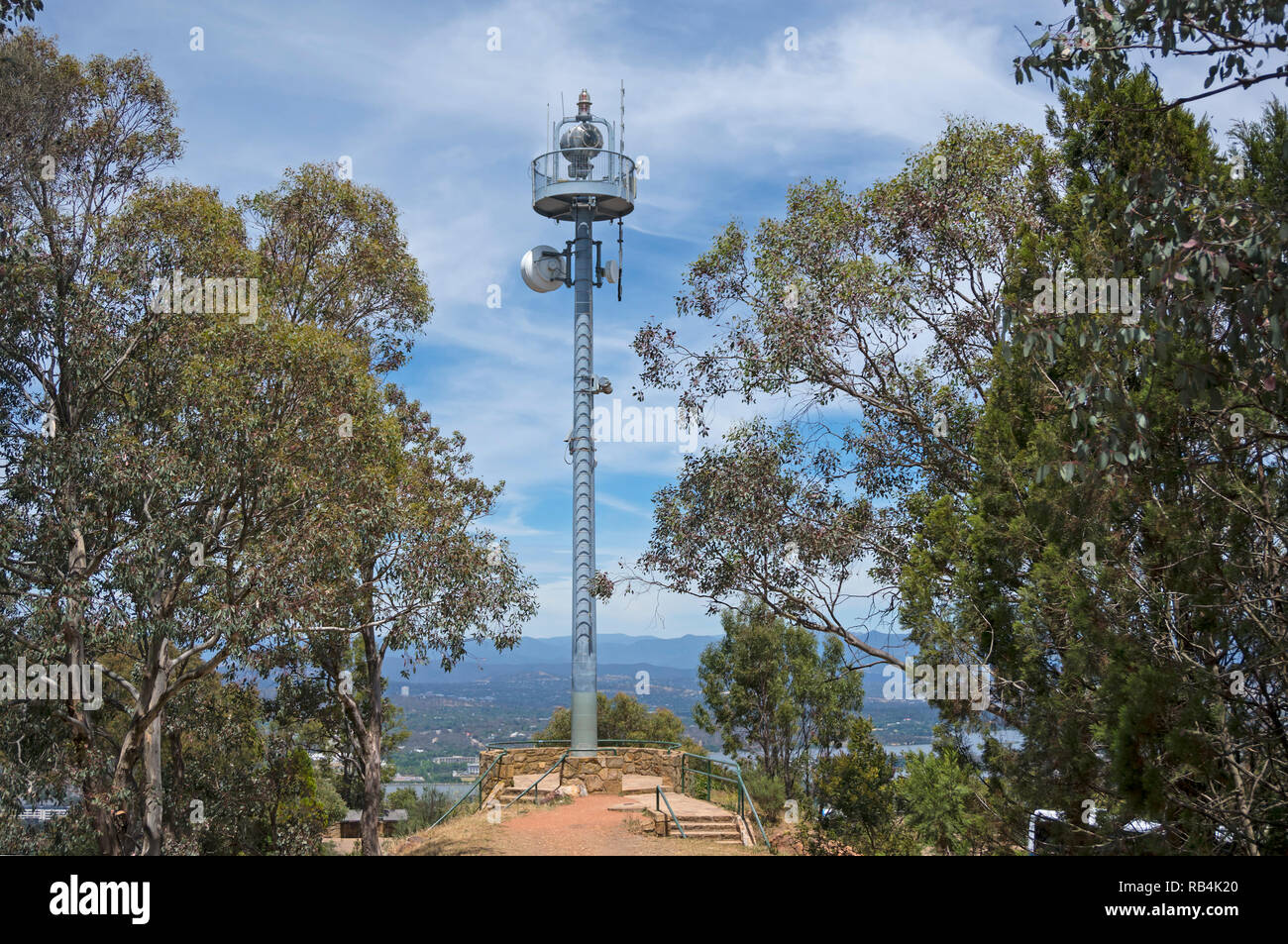 Mobile Turm auf dem Gipfel des Mount Ainslie, in der nähe von Canberra, Australian Capital Territory Stockfoto