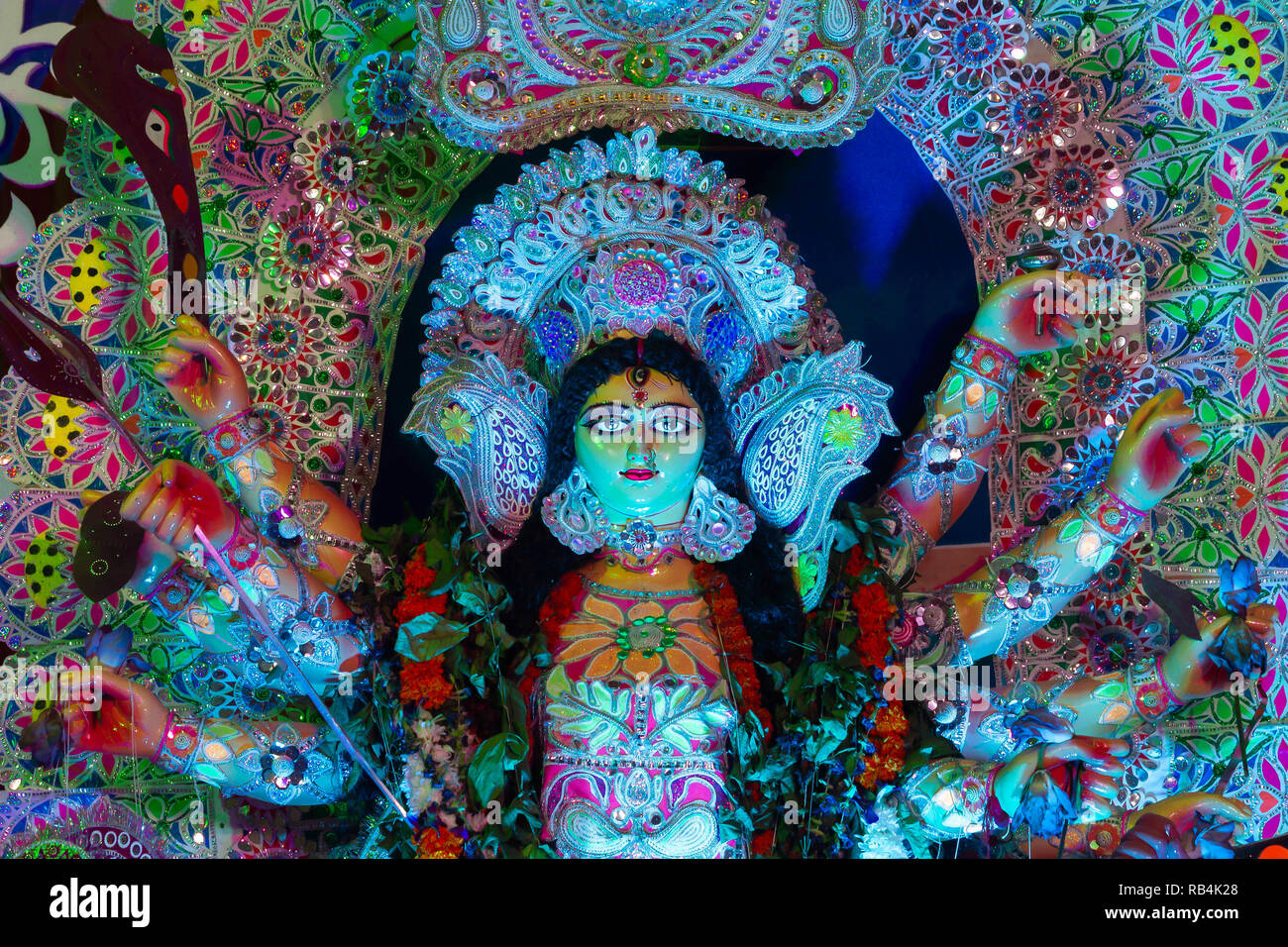 C-Tasche, sanskritik Parishad, Sarita Vihar, New Delhi DT-10 Oct 2016. Eine Ansicht von Durga Puja Pandal Idiol an Stockfoto