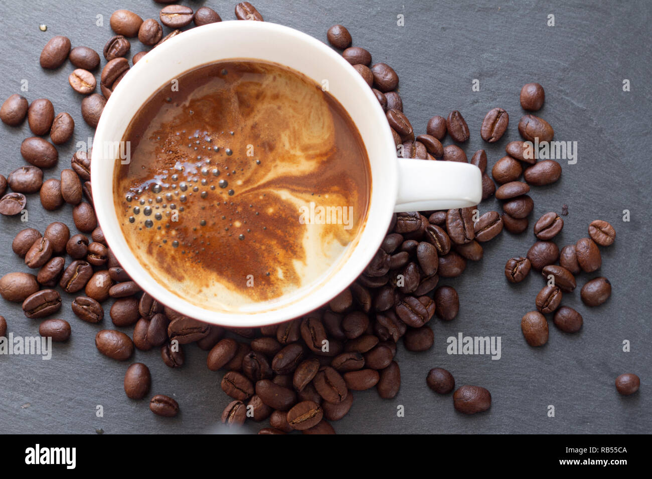 Nahaufnahme der Tasse Kaffee, Ansicht von oben Stockfoto