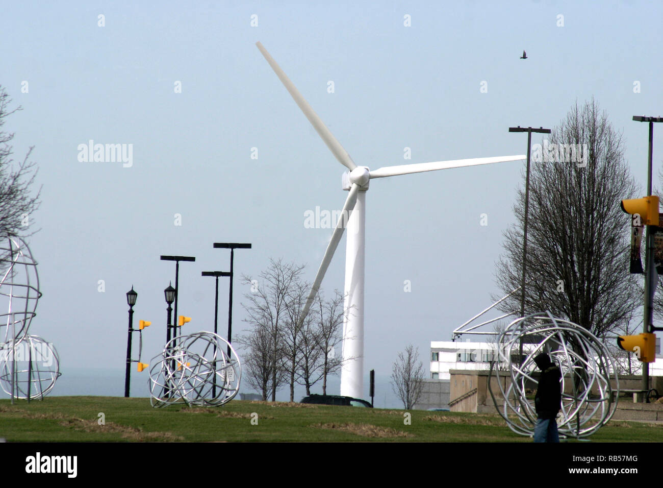 Cleveland, OH, USA. Great Lakes Science Center von der Mall aus gesehen. Stockfoto