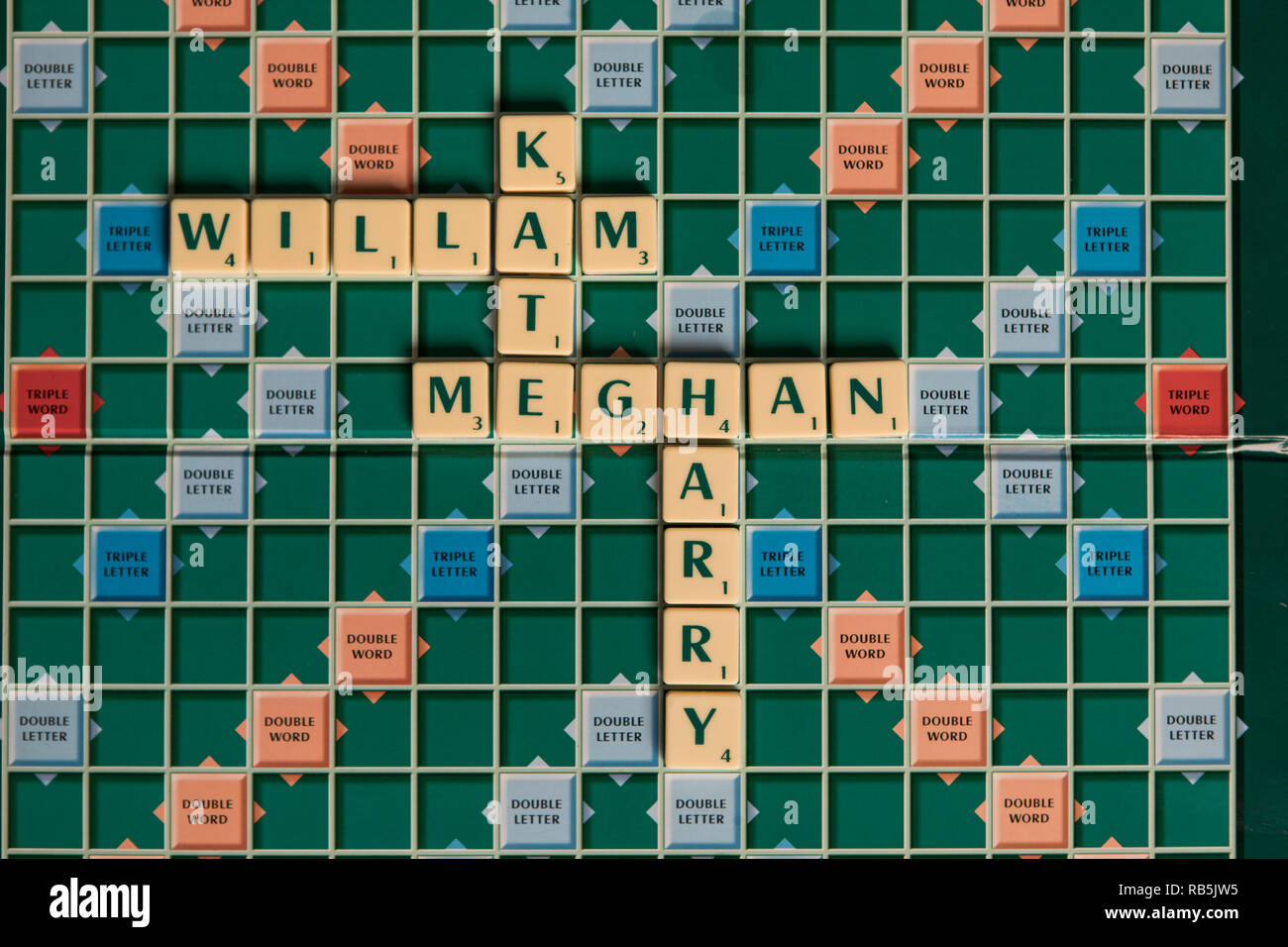 Harry, Meghan, William und Kate scrabble Stockfoto