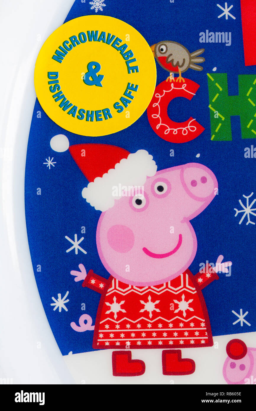 Aufkleber für mikrowellengeeignet und spülmaschinenfest auf dem „Peppa  Pig“-Weihnachtsteller für Kinder Stockfotografie - Alamy