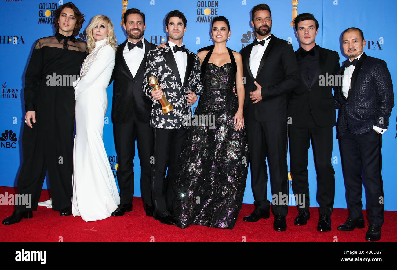 Beverly Hills, Vereinigte Staaten. 06 Jan, 2019. BEVERLY HILLS, Los Angeles, CA, USA - Januar 06: Cody Farn, Judith Light, Edgar Ramirez, Darren Criss, Penelope Cruz, Ricky Martin, Finn Wittrock und Jon Jon Briones in der Presse stellen auf der 76. jährlichen Golden Globe Awards im Beverly Hilton Hotel am 6. Januar 2019 in Beverly Hills, Los Angeles, Kalifornien, USA. (Xavier Collin/Image Press Agency) Quelle: Bild Presse Agentur/Alamy leben Nachrichten Stockfoto