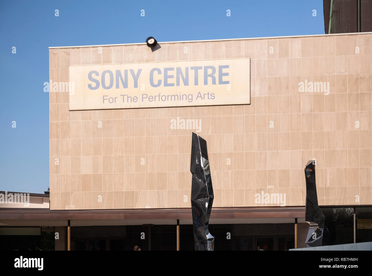 Das Sony Center für Darstellende Künste entlang der Yonge Street. Stadt Toronto, Ontario, Kanada. Stockfoto