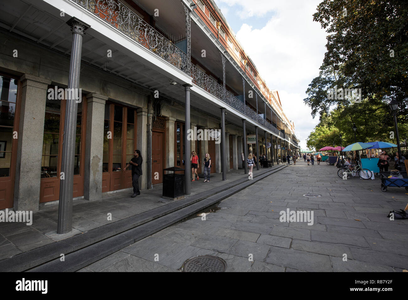 Unternehmen vom Jackson Square (st. Ann Street), New Orleans French Quarter. Stockfoto