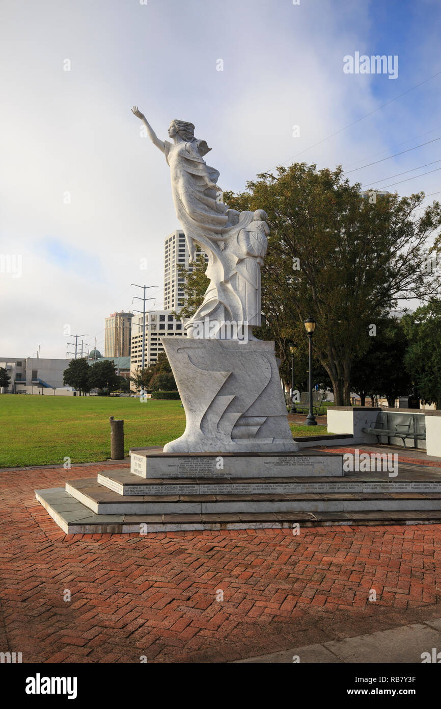 Denkmal für die Zugewanderten statue entlang der Uferpromenade in Downtown New Orleans erstellt von Franco Alessandrini Stockfoto