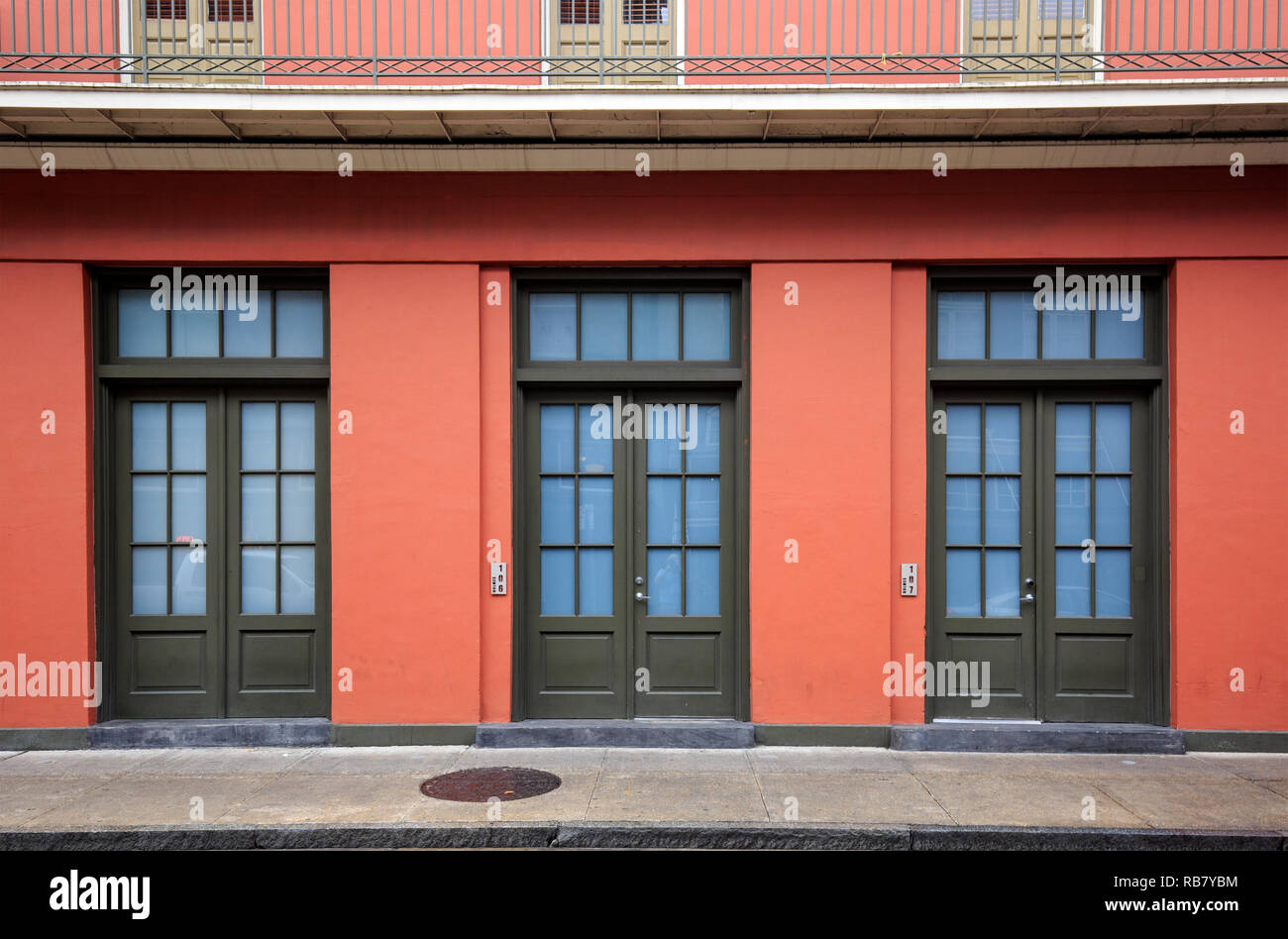 Gebäude vorne im französischen Viertel von New Orleans. Stockfoto
