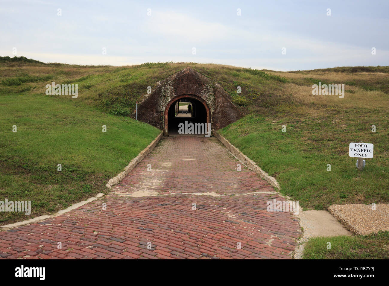 Fort Morgan auf Mobile Bay, Alabama. Tunnel unter dem Glacis (Pforte) Stockfoto