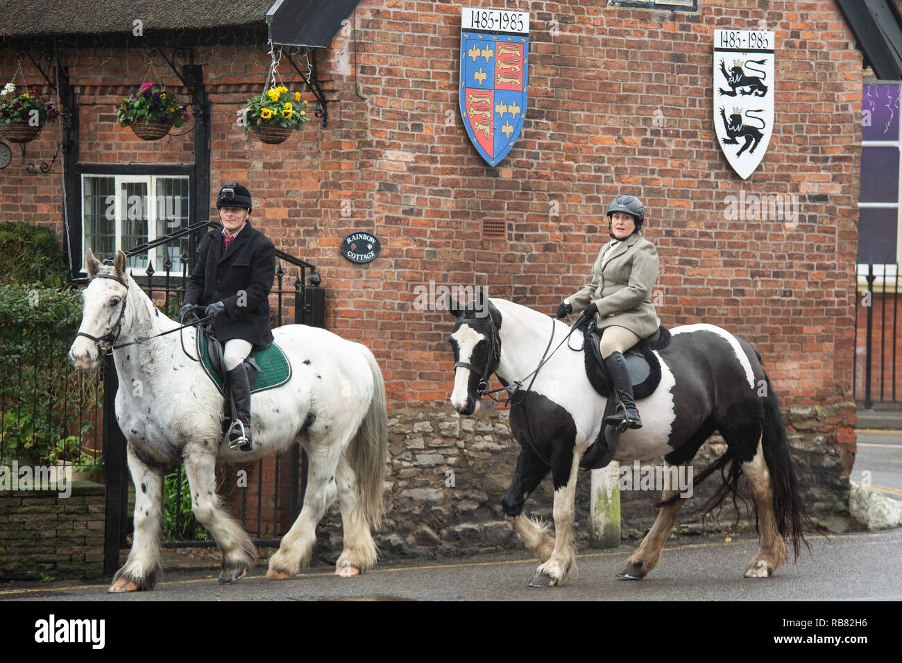 Tha jährliche Boxing Day Hunt Treffen von Atherstone Jagd in Market Bosworth gehalten Stockfoto