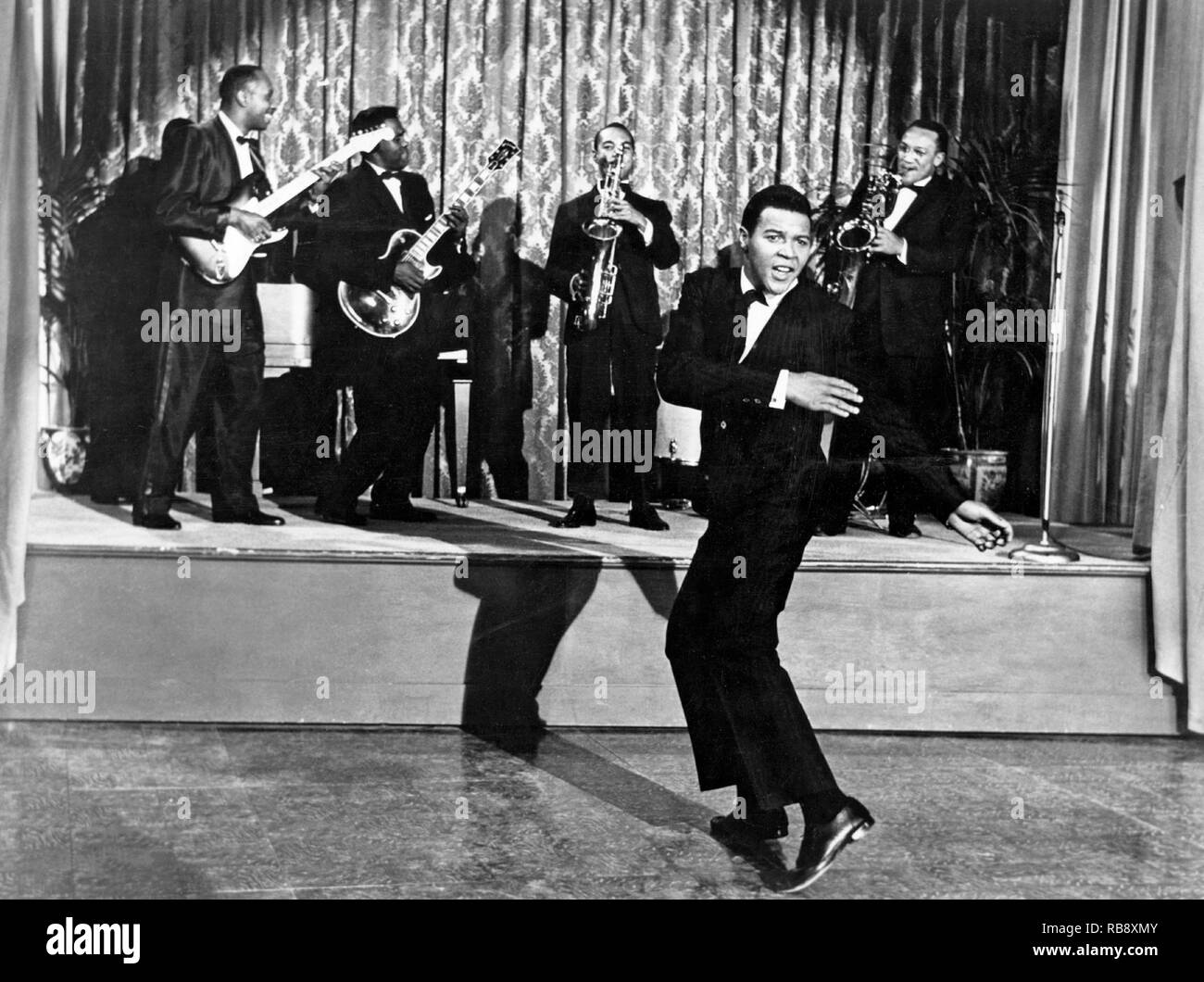 Chubby Checker. Geboren 1941. American rock'n'roll Sänger und Tänzer und ist weithin für die Popularisierung viele Tanzstile einschließlich der Twist Tanz Stil bekannt. Hier abgebildet in dem Film drehen sie rund um die Uhr, 1961 freigegeben. Stockfoto