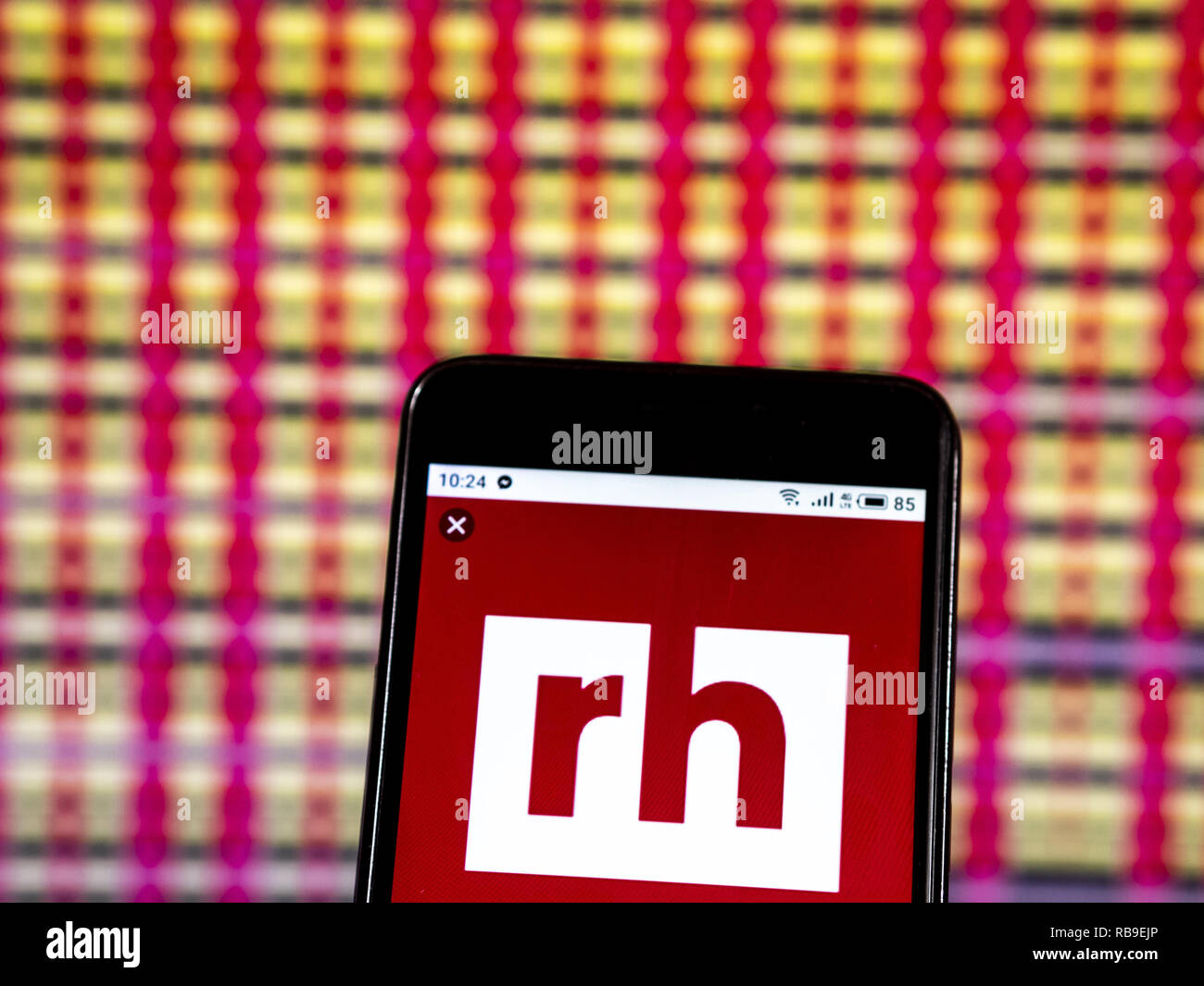 Januar 7, 2019 - Kiew, Ukraine - Robert Half International Management Consulting Company Logo gesehen auf einem Smartphone angezeigt. (Bild: © Igor Golovniov/SOPA Bilder über ZUMA Draht) Stockfoto