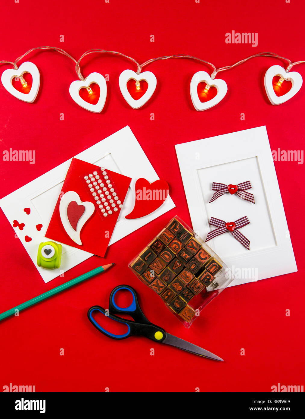 Die Valentinstag Postkarte Konzept. Mit Liebe für Freunde und Liebhaber. Stockfoto