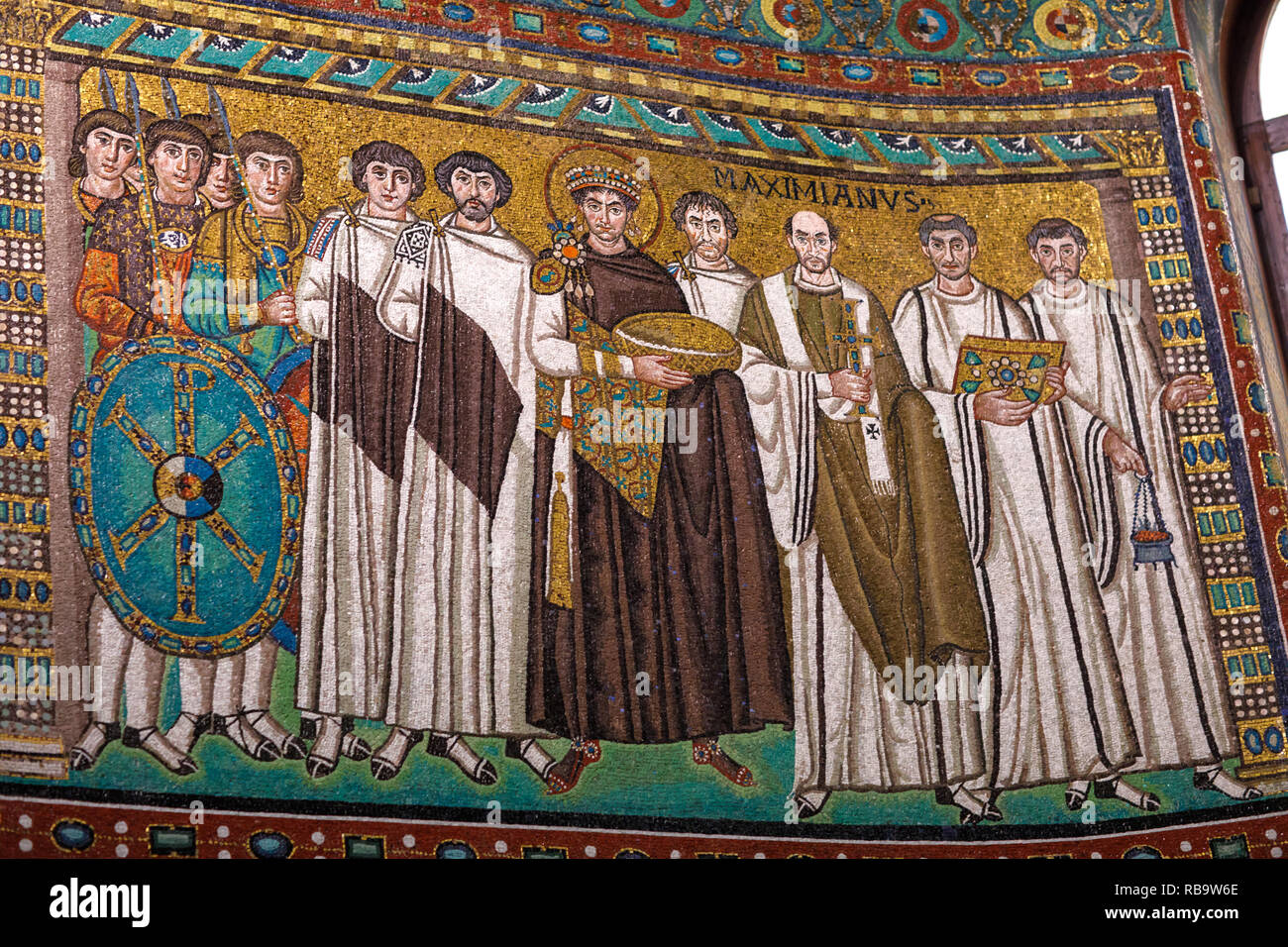 Berühmten Frühchristlichen Mosaiken in der Kirche San Vitale in Ravenna. Portrait von byzantinischen Königs Justinian. Stockfoto